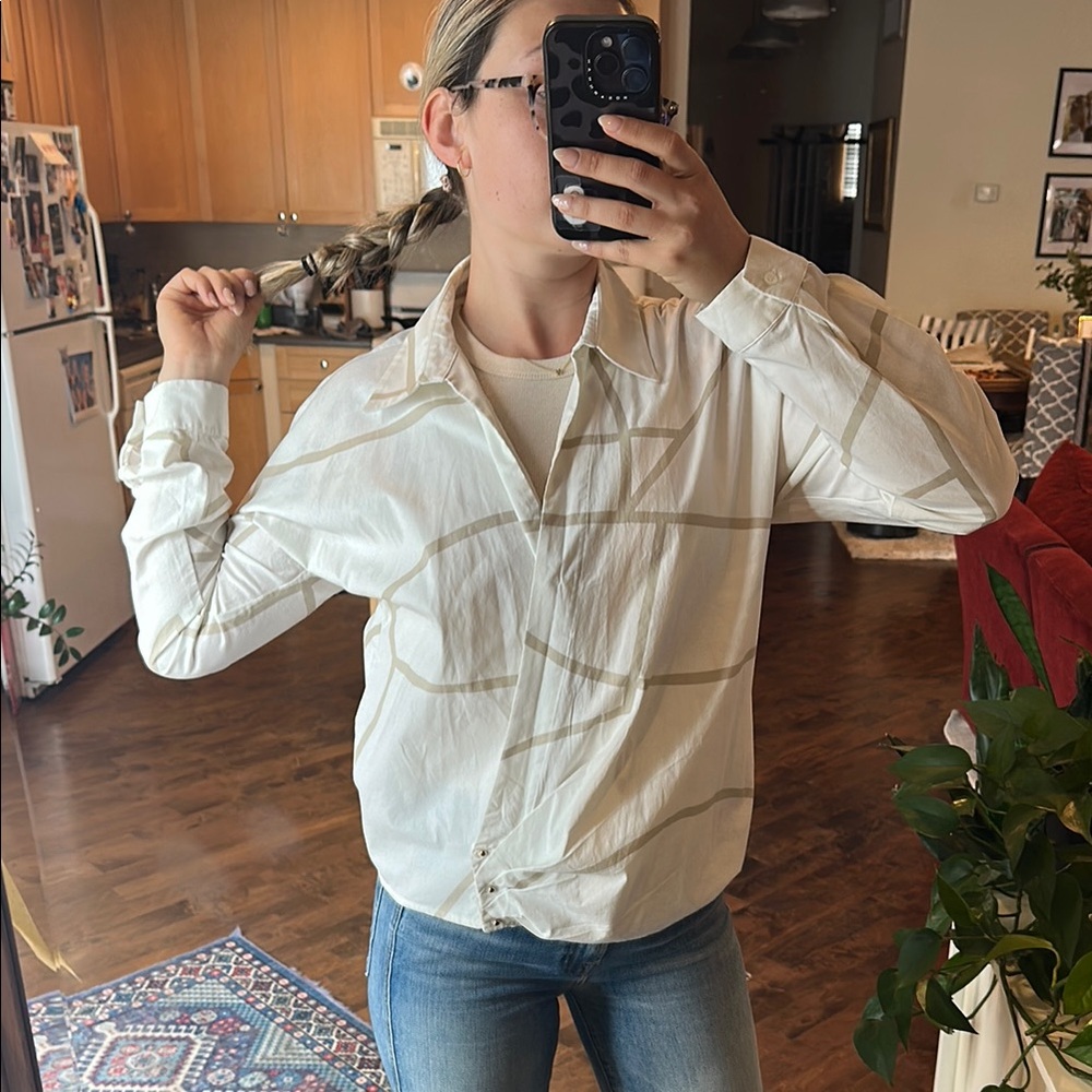 Piazza Sempione White and Tan Wrap-Around Button Down Shirt